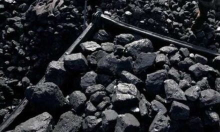 गुजरात के खदानों से निकला 60 लाख टन कोयला रास्ते से हुआ गायब, अधिकारियों ने साधी चुप्पी