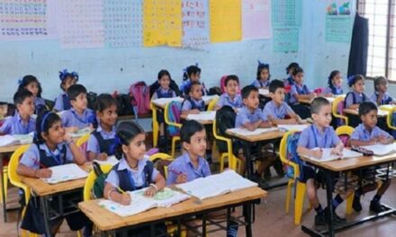 दिल्ली में कोरोना मामलों में गिरावट: सोमवार से स्कूल जा सकेंगे नर्सरी से 8वीं तक बच्चे