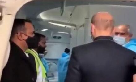 जाने रूसी राष्ट्रपति पुतिन का एयर इंडिया के विमान में मिलने के वायरल वीडियो का सच !