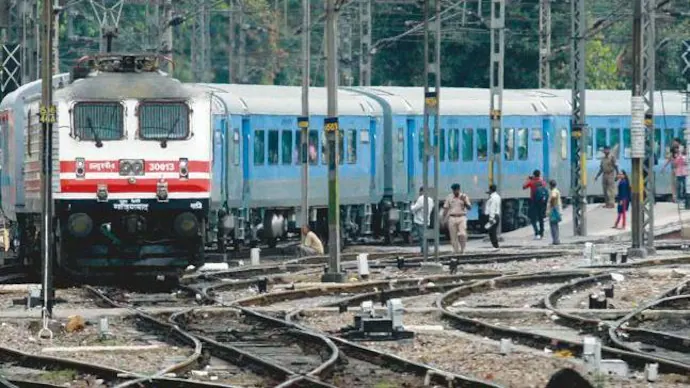 आठ मई से महिलाओं के लिए विशेष ट्रेन दिल्ली से पानीपत के बीच चलेगी। इससे कामकाजी महिलाओं को यात्रा करने में आसानी होगी।