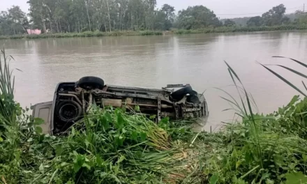 खटीमा में शारदा नदी में गिरी कार, तीन बच्चों समेत पांच लोगों की मौत, पुलिस ने निकाले शव