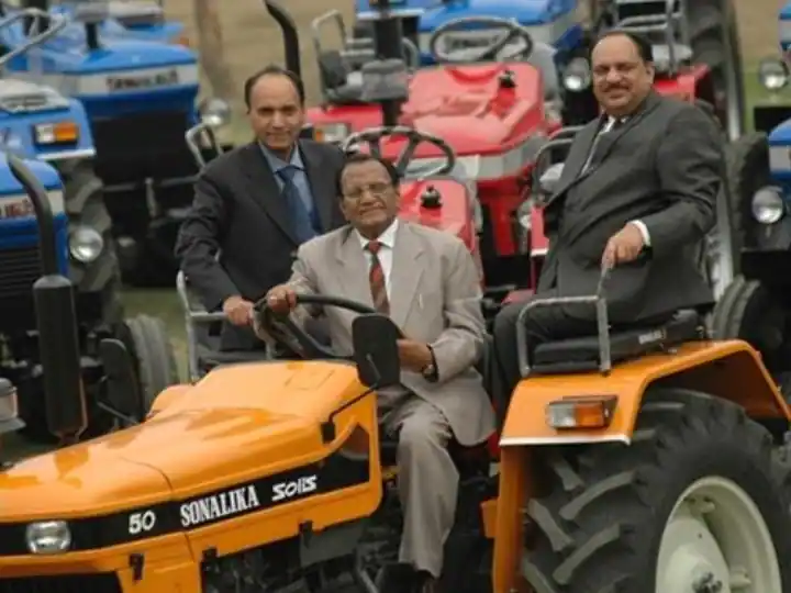 Billionaire, Lachhman Mittal, Sonalika, Sonalika Tractor, Sonalika Tractor Founder, Sonalika Tractor Founder Name, India's Oldest Billionaire, India's Oldest Billionaire Name, Lachhman Das Mittal,लक्ष्मण दास मित्तल, लक्ष्मण दास मित्तल कारोबार, सोनालिका ट्रैक्टर