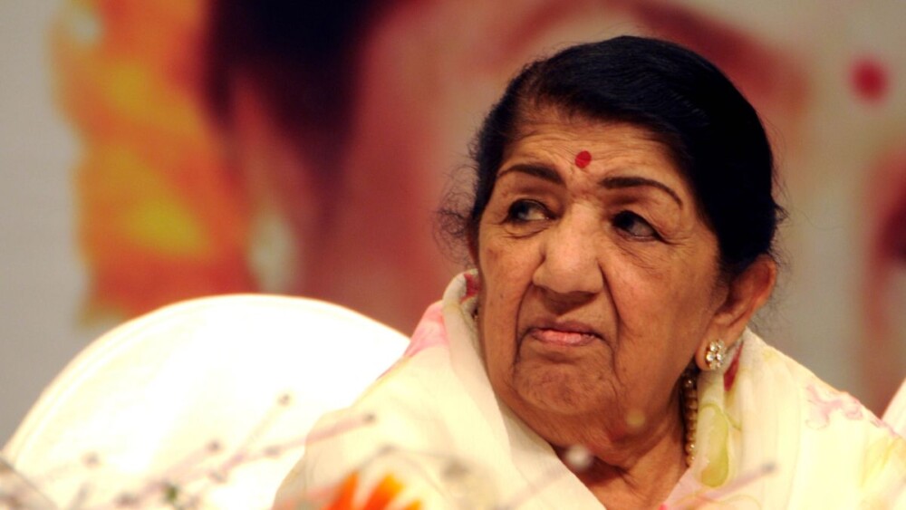 Lata Mangeshkar का करियर परवान नहीं चढ़ता अगर नूरजहां पाकिस्तान नहीं जातीं।