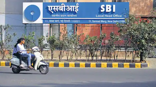SBI Jobs 2023: स्टेट बैंक ऑफ इंडिया भरने जा रहा है 5000 से अधिक पद, ग्रेजुएट्स अप्लाई कर सकते हैं