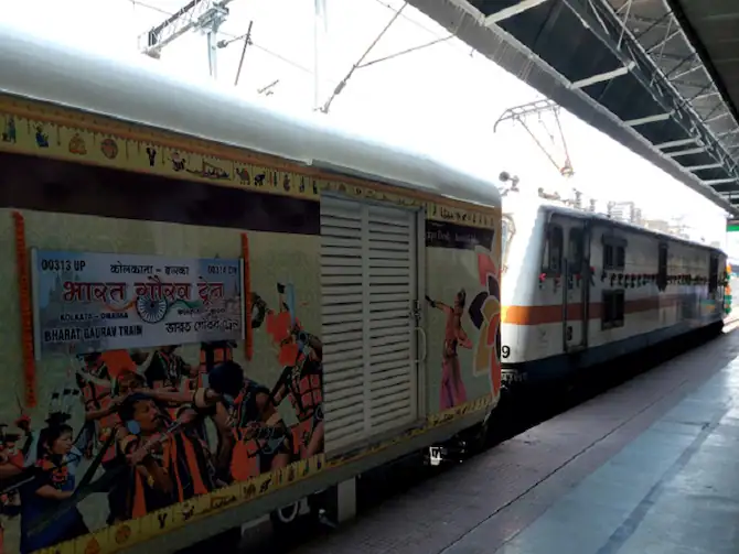 Bharat Gaurav Train: ज्योतिर्लिंगों को देखने की योजना बना रहे हैं तो IRCTC के इस 12 दिन के टूर पर विचार करें।