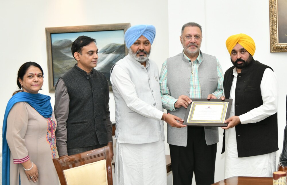 मुख्यमंत्री भगवंत सिंह मान ने आम आदमी क्लीनिकों को वैश्विक मान्यता दी