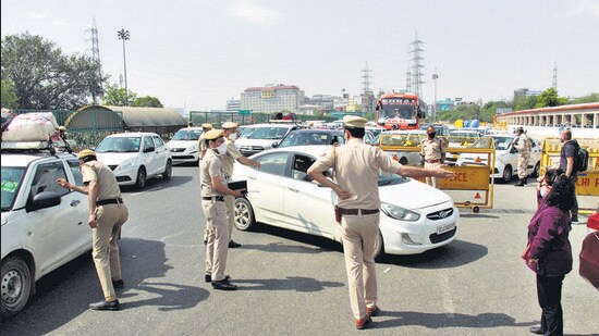 Gurugram Pollution: गुरुग्राम ट्रैफिक पुलिस ने प्रदूषण के कारण इन गाड़ियों पर प्रतिबंध लगाया