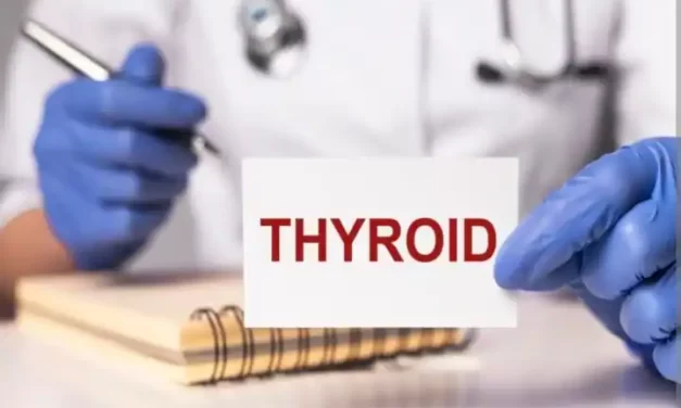 आप Thyroid को नियंत्रित करना चाहते हैं तो इन चार आयुर्वेदिक नुस्खों को जरूर आज़माएं; वे कुछ ही दिनों में परिणाम देंगे।
