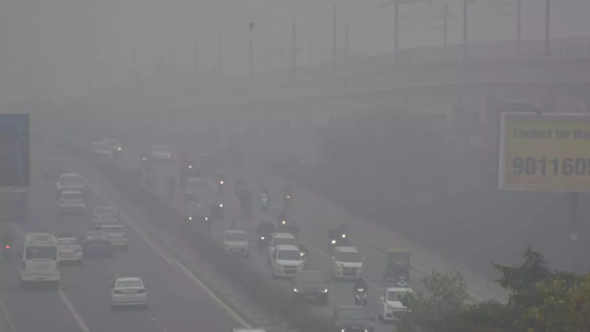 Delhi Weather: दिल्ली में लगातार चौथे दिन शीतलहर, कोहरे का कहर: अगले पांच दिनों का मौसम