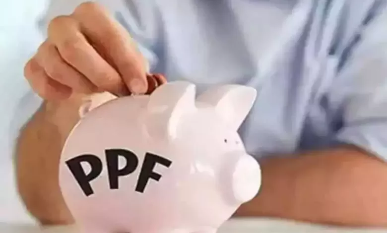 PPF के इन्वेस्टर्स इस साल भी निराश हैं, जमाने से ब्याज नहीं बढ़ा, क्या 2024 में कुछ बदलेगा?