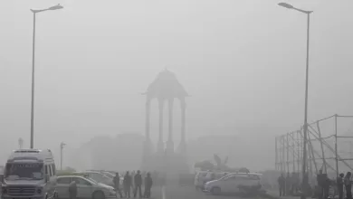 Delhi Pollution: दिल्ली की हवा में 400 से अधिक AQI