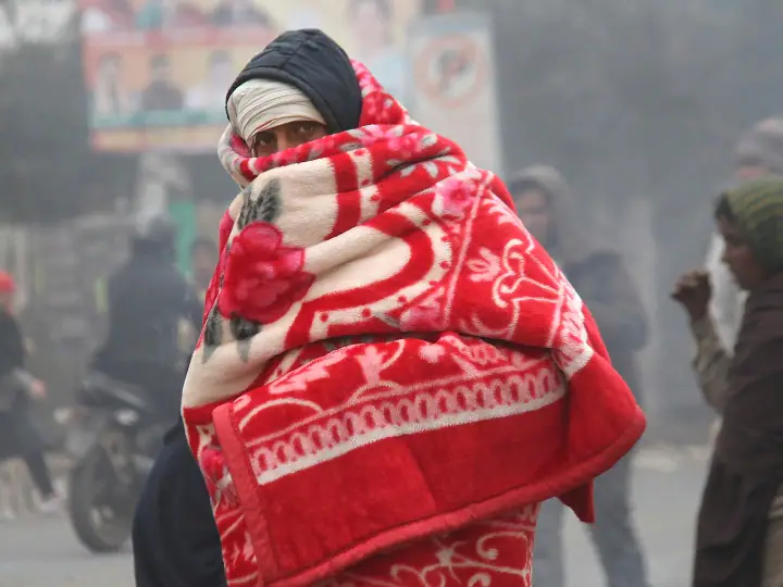 Today Weather: हरियाणा में पारा शून्य के करीब, पंजाब में कोहरे का Red Alert, शीतलहर अभी भी कम नहीं होगी