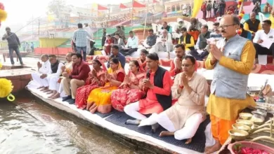 Narmada Jayanti 2024: नर्मदापुरम में CM मोहन यादव के स्वागत में बिछाए गए फूलों को प्रशासन ने आनन-फानन में हटाया, जानें पूरा मामला