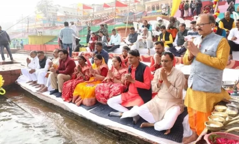 Narmada Jayanti 2024: नर्मदापुरम में CM मोहन यादव के स्वागत में बिछाए गए फूलों को प्रशासन ने आनन-फानन में हटाया, जानें पूरा मामला