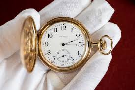 Titanic Watch: 12 करोड़ से अधिक रुपये में बिकी टाइटेनिक से जुड़ी ये सोने की घड़ी