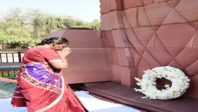 प्रधानमंत्री मोदी और राष्ट्रपति द्रौपदी मुर्मू ने जलियांवाला बाग नरसंहार की बरसी पर शहीदों को याद किया और पीड़ितों को श्रद्धांजलि दी।