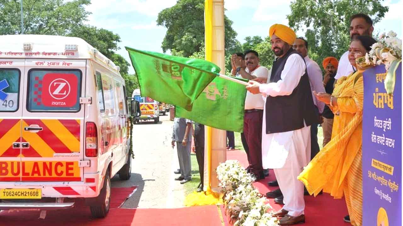 Punjab News: 58 नई एम्बुलेंस स्वास्थ्य विभाग को मिली। CM Mann ने हरी झंडी दी