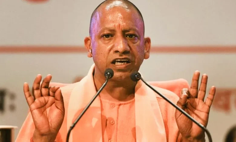 CM Yogi: योगी सरकार ने बड़ी कार्रवाई की, चित्रकूट के आरआई को सस्पेंड किया; जानें पूरा मामला