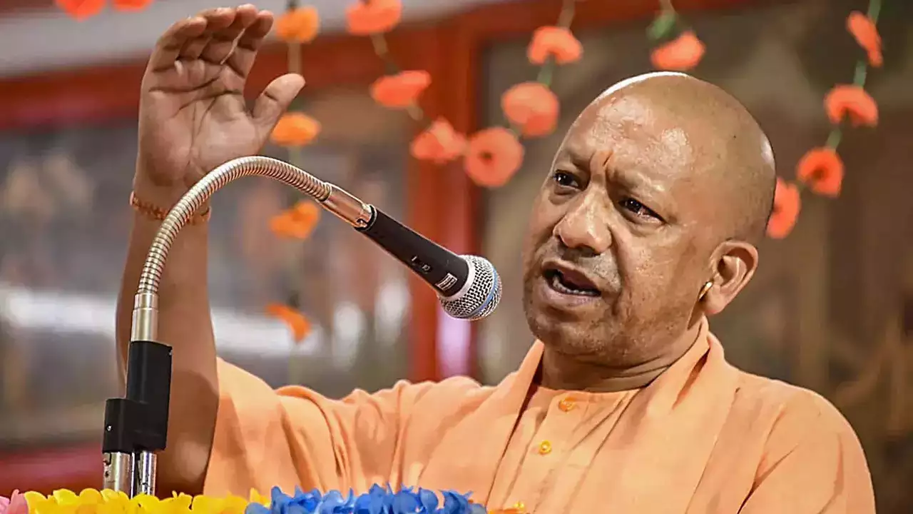 CM Yogi का अब लक्ष्य है कि हर यूपी जिले में एक यूनिवर्सिटी हो।