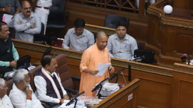 UP CM Yogi: विधानसभा में एनपीएस पर सीएम योगी ने कहा कि हमारी सरकार ने आठ लाख कर्मचारियों के पेंशन खाते खोले हैं।