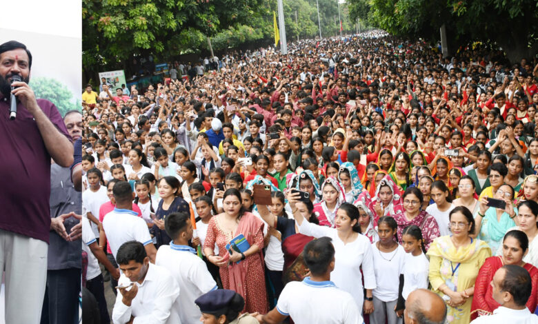 CM Nayab Saini ने साइकिल चलाकर किया राहगीरी कार्यक्रम का शुभारंभ