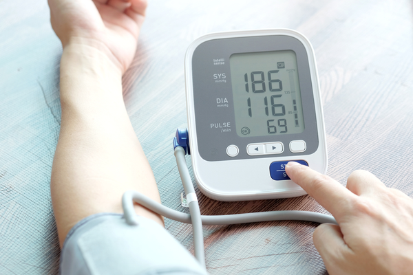 Blood Pressure पर नियंत्रण पाने के लिए आयुर्वेदिक उपाय, जो सेहत के लिए घातक हो सकते हैं