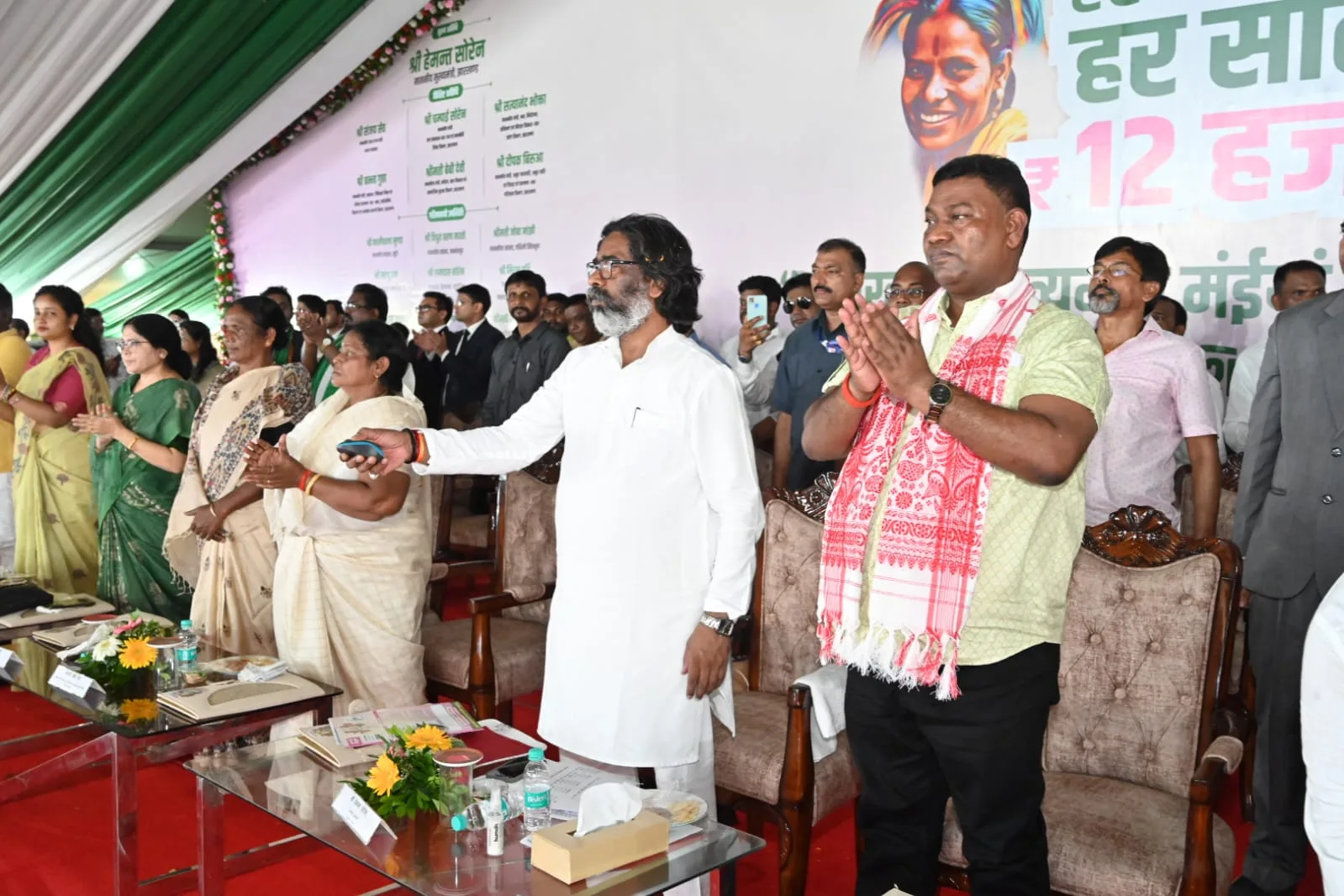 CM Hemant Soren: गरीब परिवारों के पुराने बिजली बिल होंगे माफ