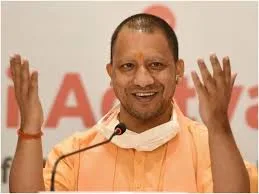 UP CM YOGI ने गोरखपुर में 374 करोड़ रु0 से अधिक लागत की ‘ग्रीनवुड अपार्टमेंट आवासीय परियोजना’ के आवंटियों को प्रमाण पत्र वितरित