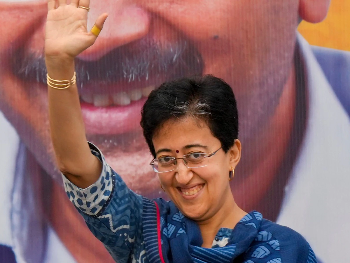 Atishi ने AAP की सबसे बड़ी बगावत में 'यूटर्न' मार जीता था केजरीवाल का भरोसा, इनाम 9 साल बाद