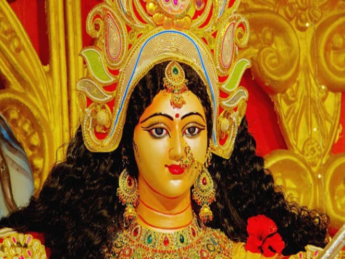 NAVRATRI : तीनों राशियों पर नवरात्रि के पहले दिन से ही मां दुर्गा की कृपा बरसेगी और उन्हें बहुत सफलता मिलेगी