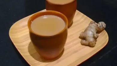 Ginger Tea Side Effects: सावधान रहें अगर आप दिन में बार-बार अदरक की चाय पीते हैं! फायदे की जगह ये नुकसान हो सकते हैं