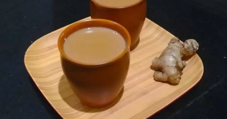 Ginger Tea Side Effects: सावधान रहें अगर आप दिन में बार-बार अदरक की चाय पीते हैं! फायदे की जगह ये नुकसान हो सकते हैं