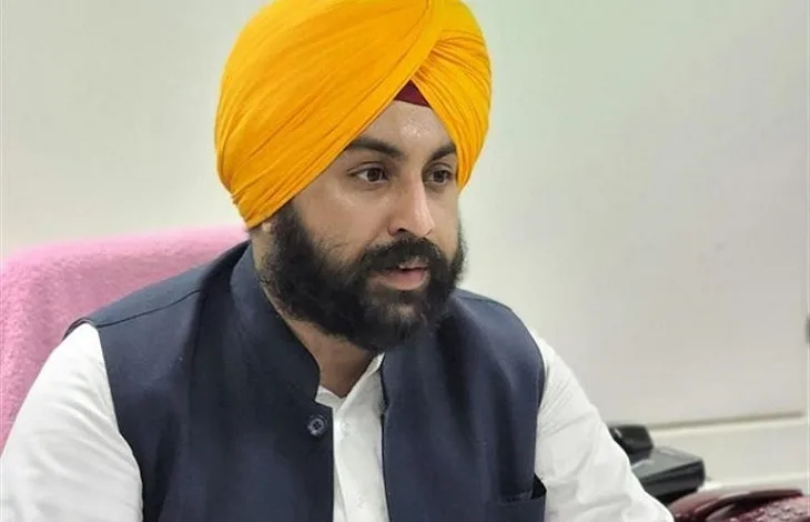 चंगर क्षेत्र के लोगों को कैबिनेट मंत्री Harjot Singh Bains की बड़ी सौगात, तारापुर से समलाह तक 18 फुटा सड़क का निर्माण कार्य शुरू