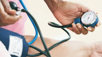 High Blood Pressure Risk: शरीर में हाई बीपी को इतना खतरनाक क्यों माना जाता है, जानिए ब्लड प्रेशर बढ़ने से क्या होता है