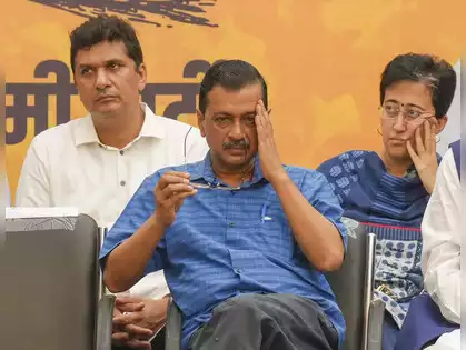 CM Arvind Kejriwal: क्या दिल्ली में जल्दी चुनाव हो सकता हैं, केजरीवाल ने 2 वजहों से चला इस्तीफे का दांव