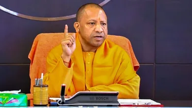 UP Yogi सरकार ने जिलाधिकारियों को जारी किए निर्देश, सभी डीएम को हर महीने ये काम करना होगा