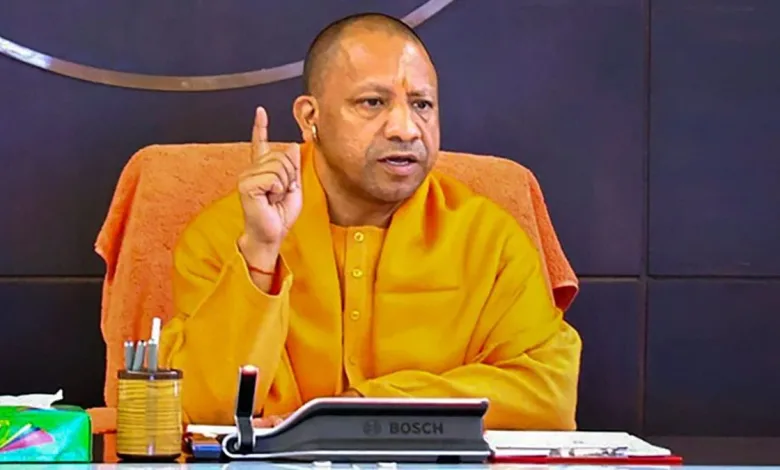 UP Yogi सरकार ने जिलाधिकारियों को जारी किए निर्देश, सभी डीएम को हर महीने ये काम करना होगा