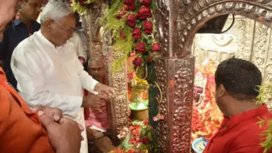 CM Nitish Kumar आज नवरात्रि की महाअष्टमी के दिन अगमकुऑ स्थित शीतला माता मंदिर पहॅुचे