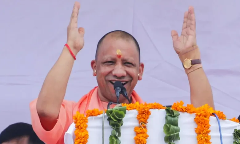 CM Yogi Adityanath ने चकबंदी लेखपालों को दिवाली का तोहफा दिया, 728 कानूनगो बने 