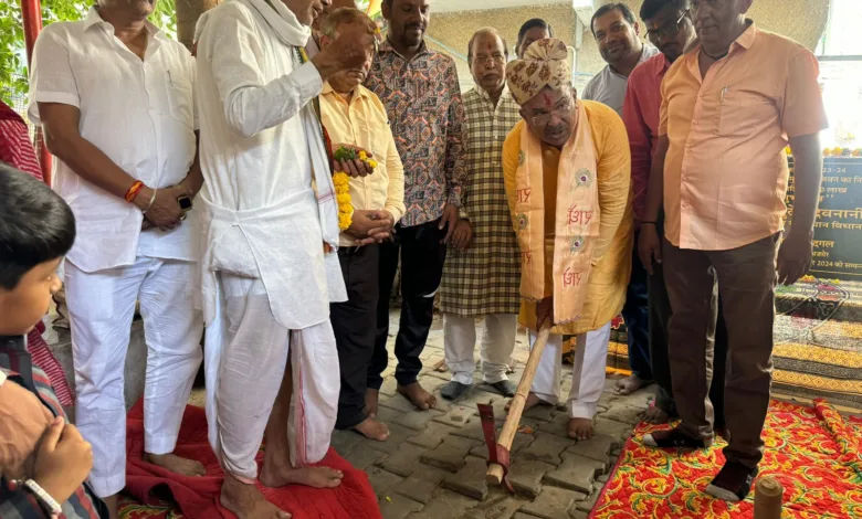 विधानसभा अध्यक्ष Vasudev Devnani ने किया सड़क एवं सामुदायिक भवनों के कार्य का शुभारंभ