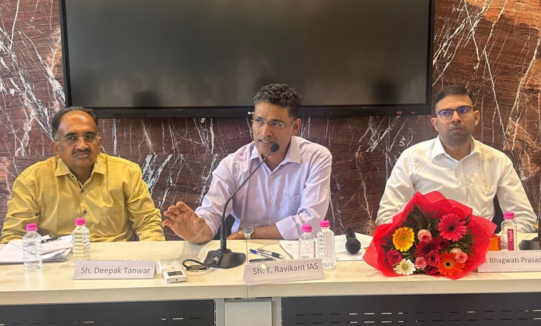 Principal Secretary Mines T.Ravikant ने उदयपुर मार्बल प्रोसेसिंग समिति भवन में माइनिंग सेक्टर के स्टेक होल्डर्स और माइनिंग एसोसिएशन के प्रतिनिधियों से सीधे संवाद किया 1 Principal Secretary Mines T.Ravikant ने उदयपुर मार्बल प्रोसेसिंग समिति भवन में माइनिंग सेक्टर के स्टेक होल्डर्स और माइनिंग एसोसिएशन के प्रतिनिधियों से सीधे संवाद किया