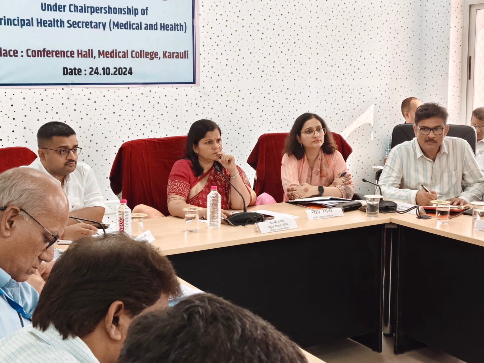 प्रमुख शासन सचिव Gayatri Rathore सहित अन्य अधिकारियों ने किया विभिन्न चिकित्सा संस्थानों का निरीक्षण