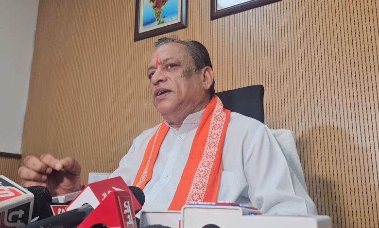 Minister Zoraram Kumawat ने स्वतंत्र रूप से विचरण करने वाली गायों को निराश्रित या बेसहारा कहने की प्रदेशवासियों से की अपील,