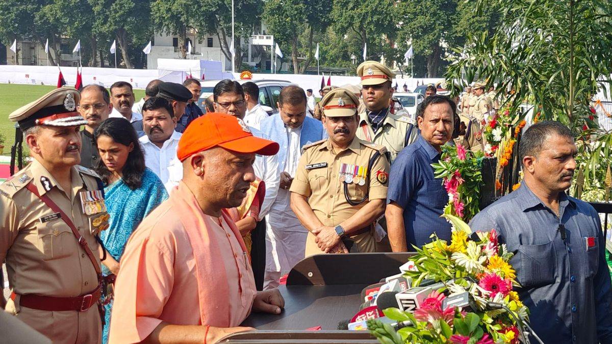 स्मृति दिवस पर CM Yogi Adityanath ने वर्दी और आवासीय भत्ता बढ़ाया, यूपी पुलिस का अलाउंस बढ़ा