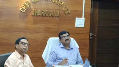 Jharkhand News: मतदान प्रतिशत बढ़ाने के लिए लोकल कनेक्टिविटी को बढ़ावा देते हुए बनाए स्वीप कैलेंडर ।