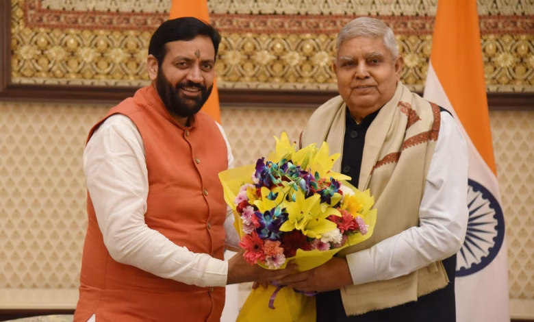 Haryana: CM Nayab Saini ने दिवाली की बधाई दी और उपराष्ट्रपति और राष्ट्रपति से मुलाकात की