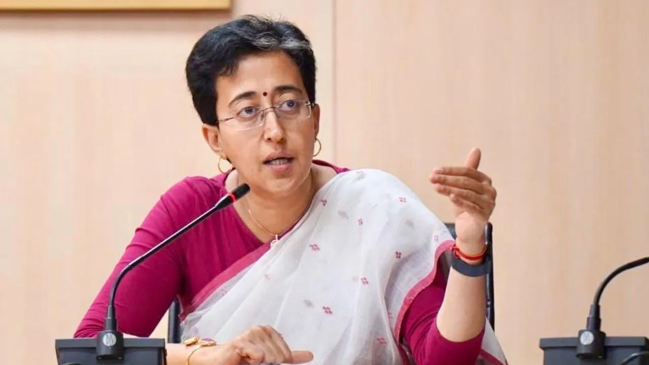 CM Atishi का ऐलान, सरकार बिजली कंपनियों का ऑडिट कराएगी, पेंशन सरचार्ज की जांच होगी