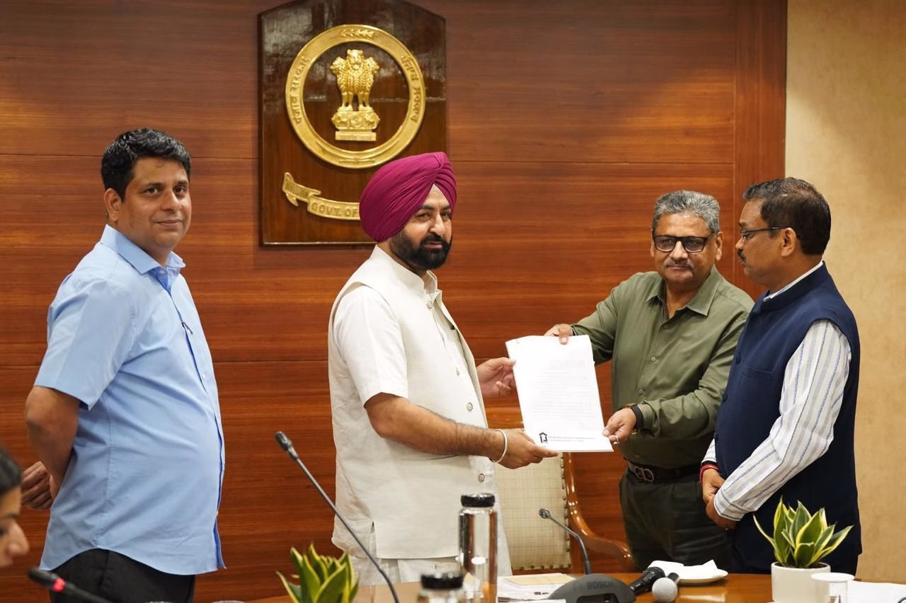 Punjab News: भगवंत सिंह मान की अगुवाई वाली सरकार द्वारा नागरिकों को पारदर्शी और सुविधाजनक सेवाएं प्रदान करने की दिशा में अहम कदम