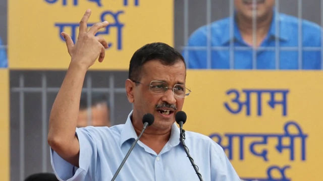 Arvind Kejriwal, हम लड़ाई-झगड़ा अप्रैल में कर लेंगे; अभी इतना काम करा दिया, तो चुनाव जीत जाएंगे