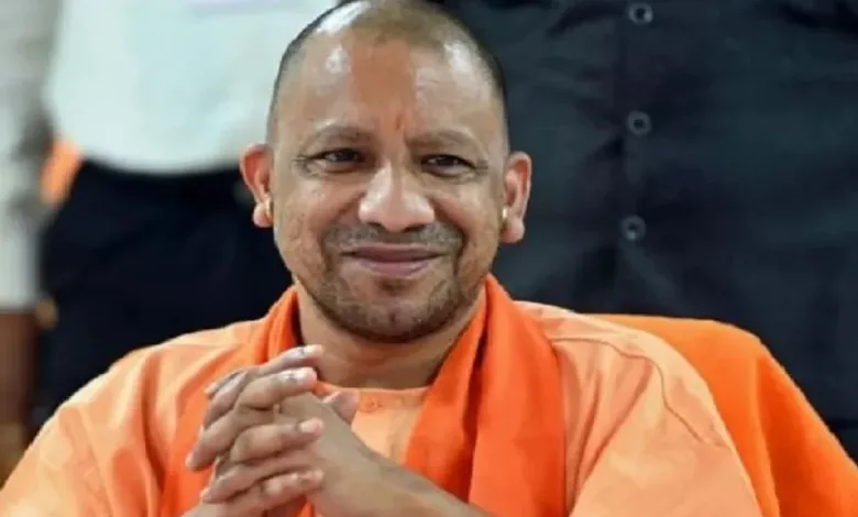 Yogi Government यूपी में उद्यमियों को जमीन देने के लिए बल्‍क भूमि एक्‍ट लाएगी 